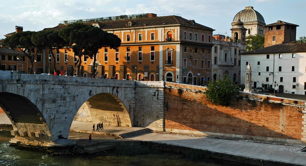 Over The Tiber Loft Рим Экстерьер фото